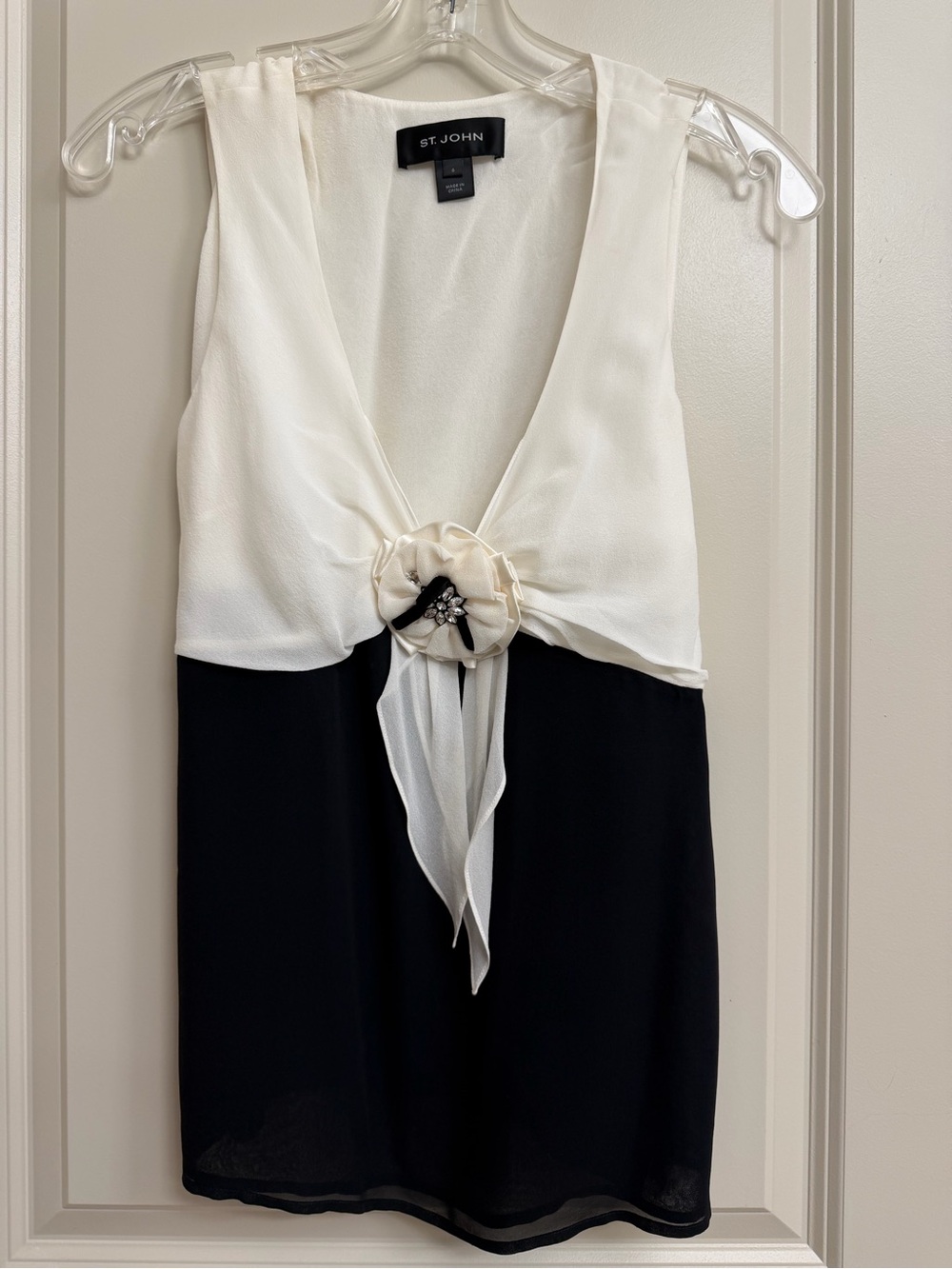 St. John Ivory and Black Sleeveless V-Neck Camisole with Rosette Accent